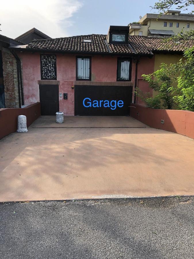 Luxury Industrial Apt Vicino Al Centro Con Garage 브레시아 외부 사진