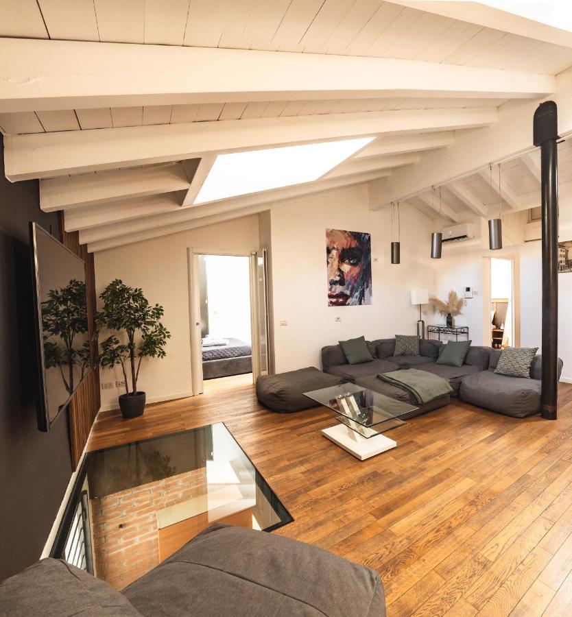 Luxury Industrial Apt Vicino Al Centro Con Garage 브레시아 외부 사진