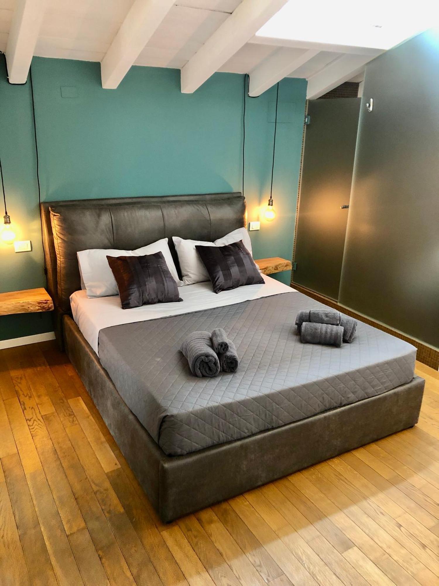 Luxury Industrial Apt Vicino Al Centro Con Garage 브레시아 외부 사진